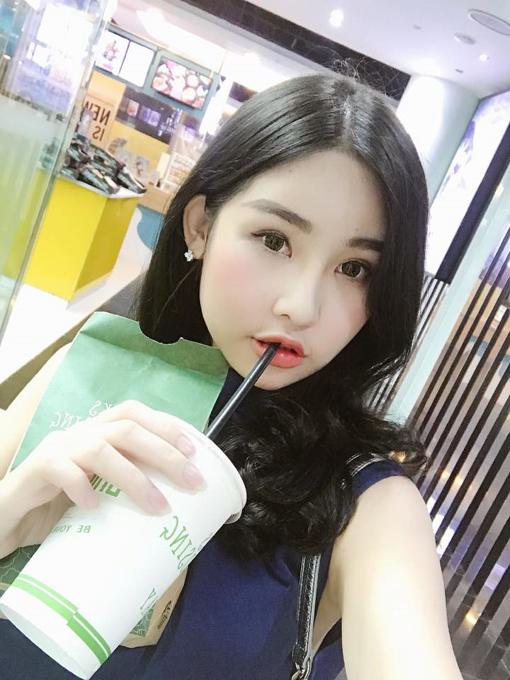 Hai tháng đội vương miện đầy sóng gió của Hoa hậu Đại dương Ngân Anh